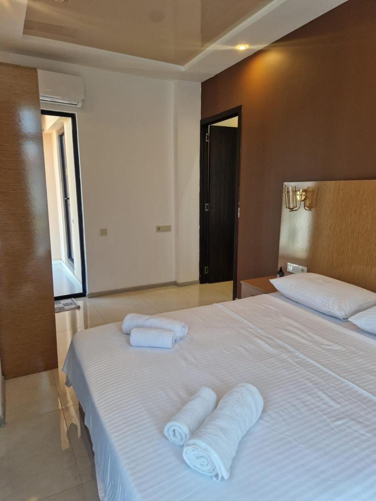Hotel New House Kobuleti 2 Exterior foto