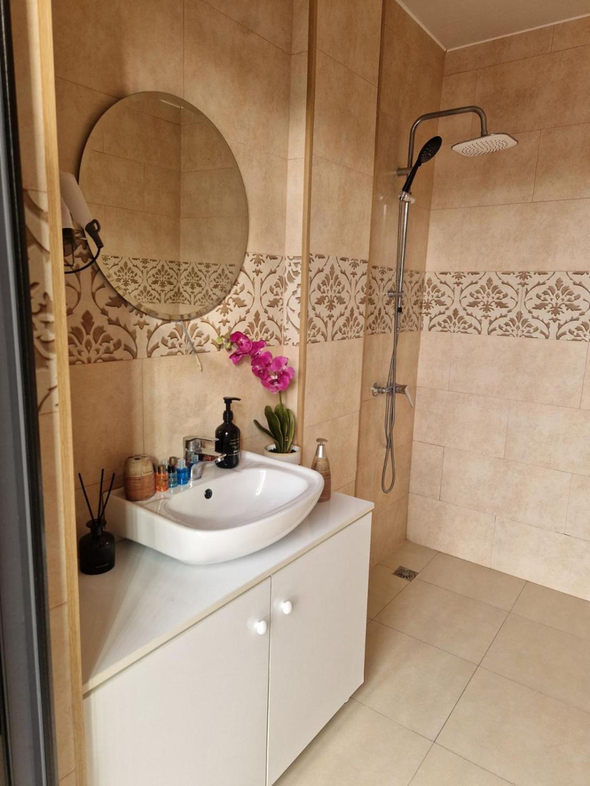 Hotel New House Kobuleti 2 Exterior foto